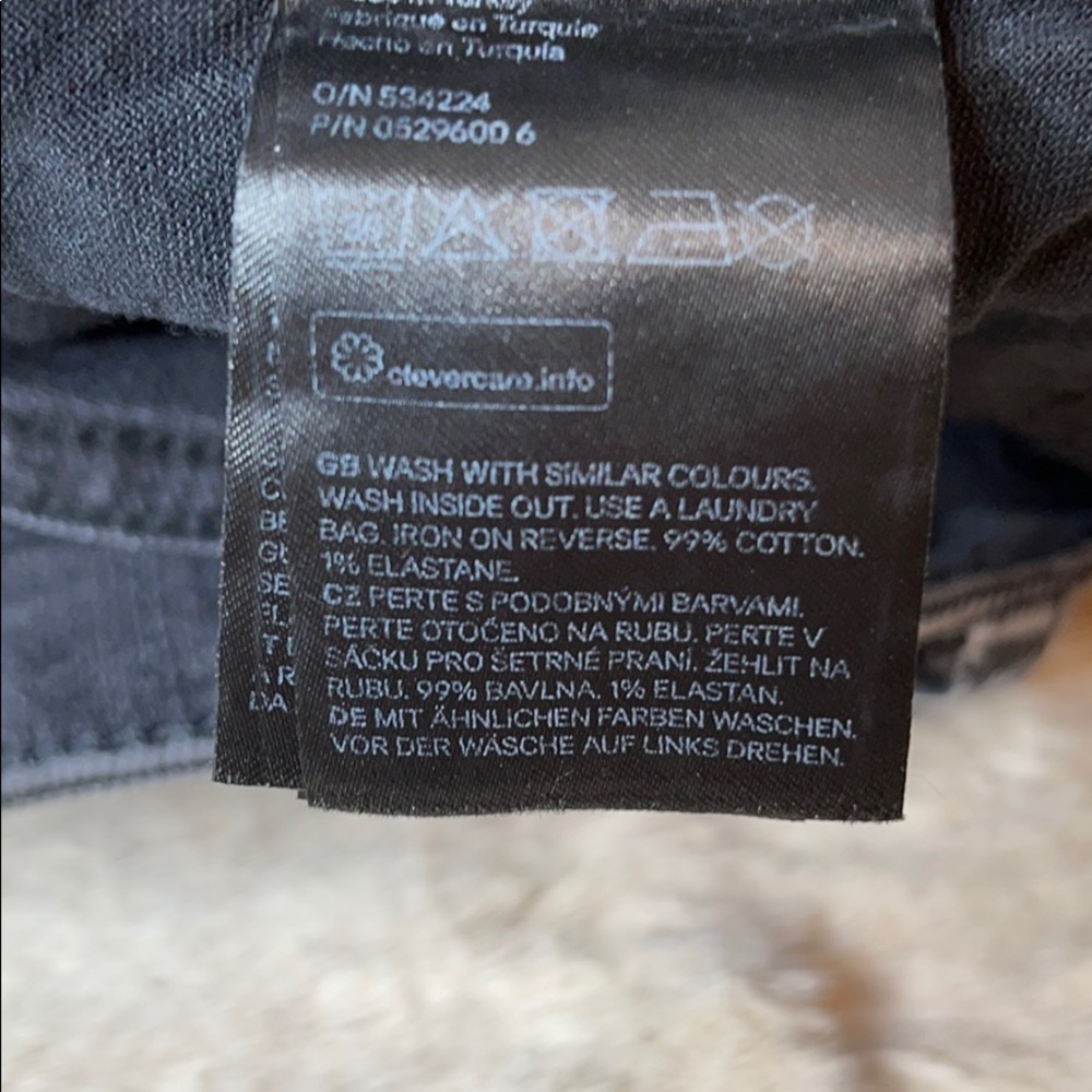 & DENIM•JEANS - Picture 16 of 16